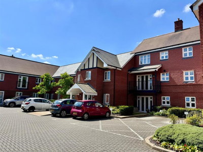 Property on Hempstead Road, HP3 0GG