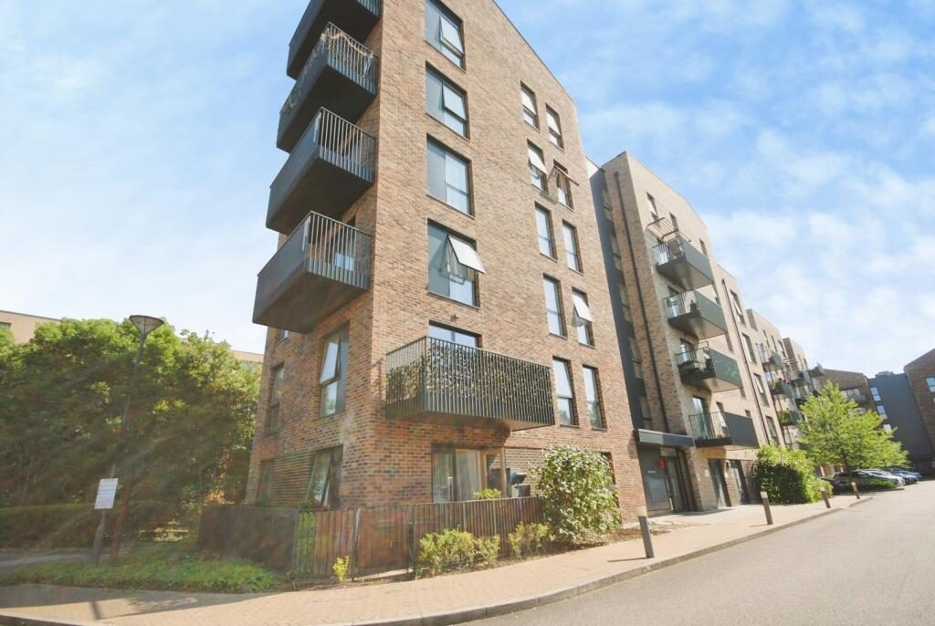 Property main image