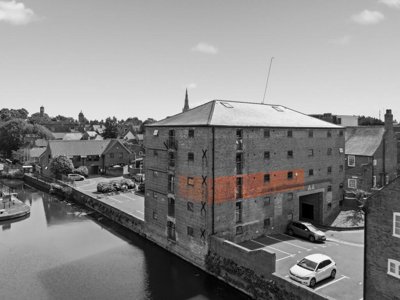 Property on NG24 4GT
