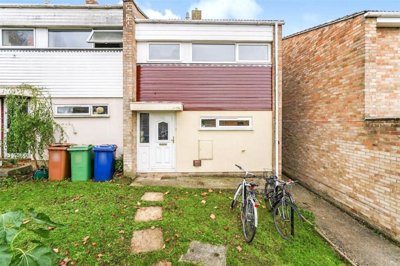 Property on Turner Close, OX4 2UA