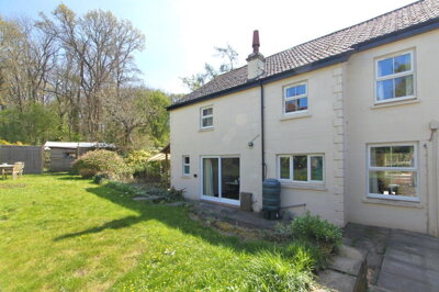 Property on New Road, GL12 8UP