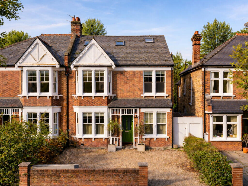 Property main image