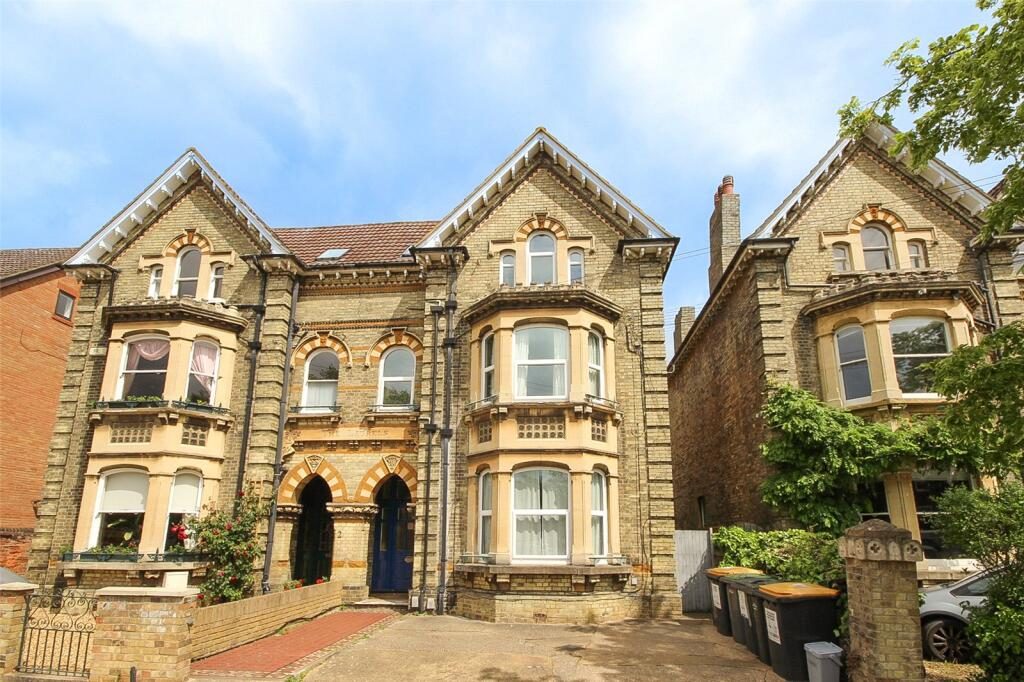 Property main image