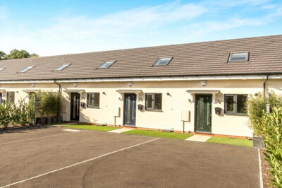 Property on Brownley Green Lane, CV35 7BZ