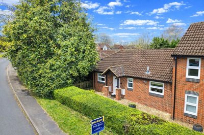 Property on Bowling Green Lane, RG8 8EW