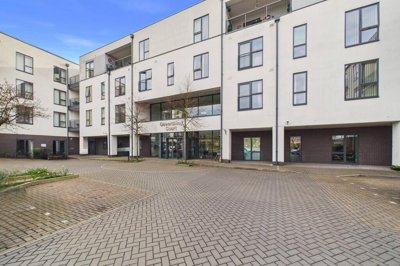 Property on Queensway, CV31 3LQ