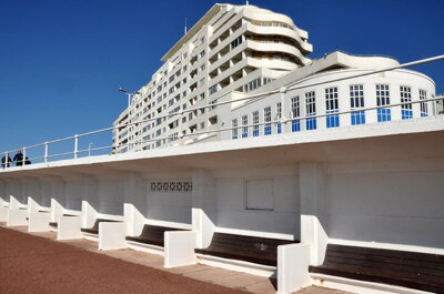 Property on Marina, TN38 0DW