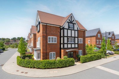 Property on SL5 9GN