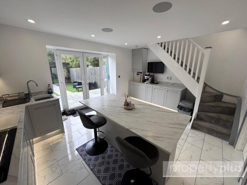 Terraced House