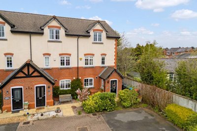 Property on Marl Close, CW8 2WR