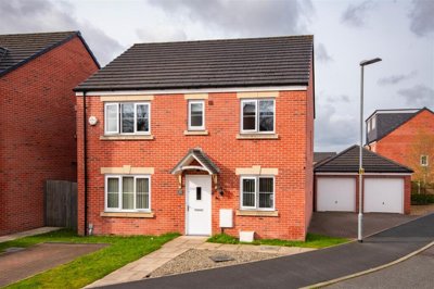 Property on Chancery Fields, PR7 1DG