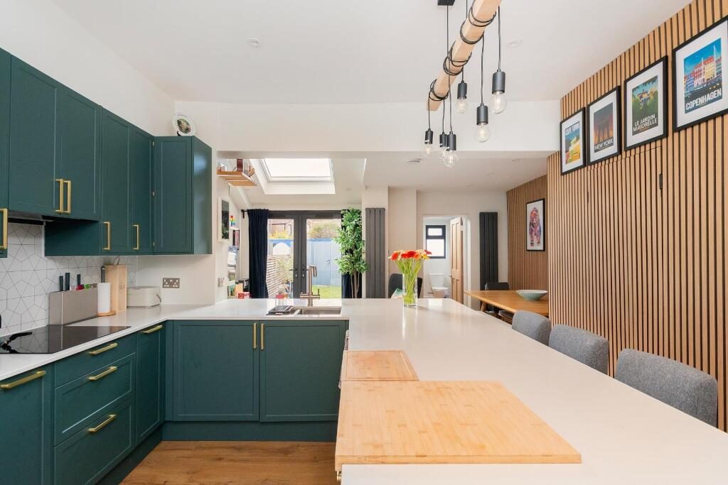 Terraced House
