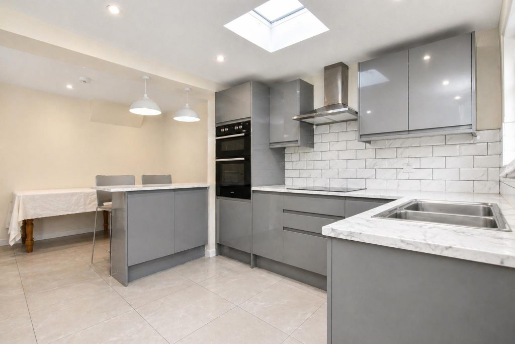 Terraced House