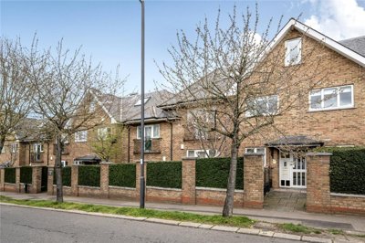 Property on Green Dragon Lane, N21 2LY