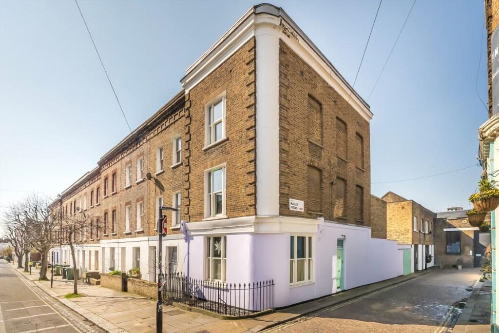 Terraced House