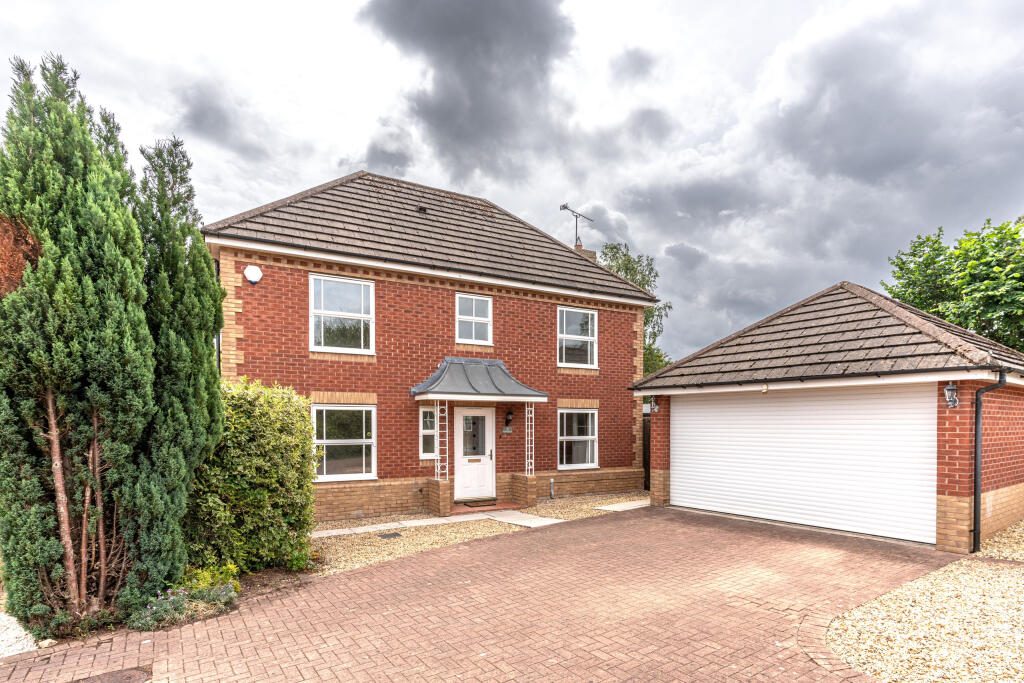 Property main image