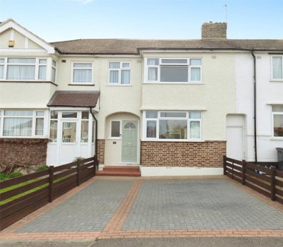 Property on Parbury Rise, KT9 2ES