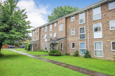 Property on Sarel Way, RH6 8EZ