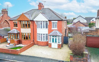 Property on King George Street, CH5 1DZ