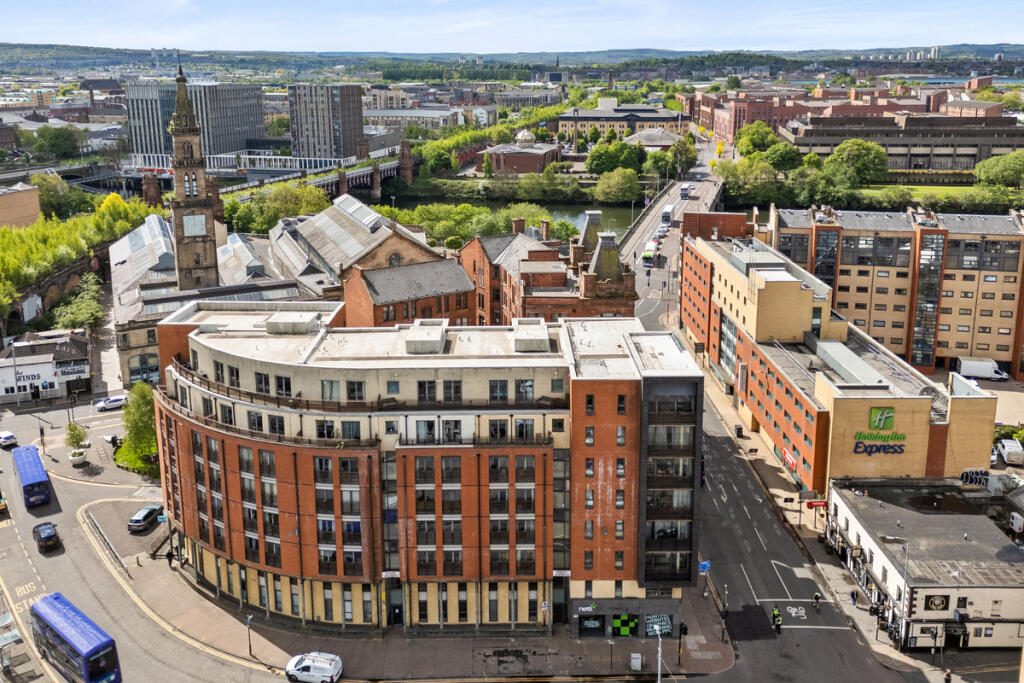 Property main image