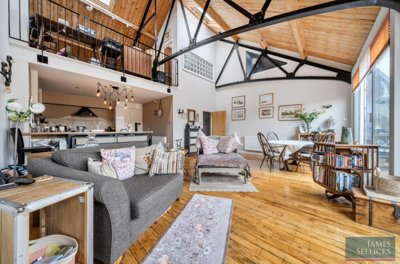 Property on Wellington Street, LE1 6HB