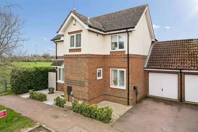 Property on Timpsons Row, MK46 4JJ