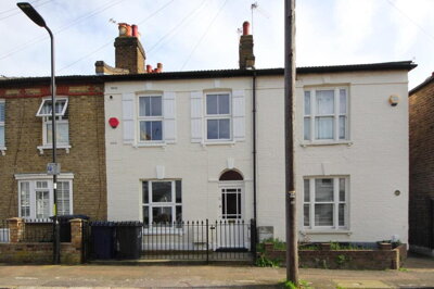 Property on Bedford Road, W13 0SP