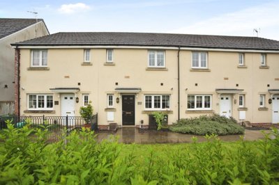 Property on Alexon Way, CF37 5BS