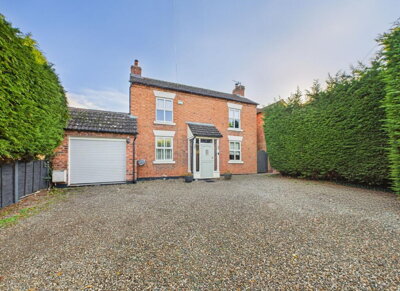 Property on Worcester Road, WR9 7PF