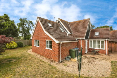 Property on Oak Tree Close, IP12 3QW