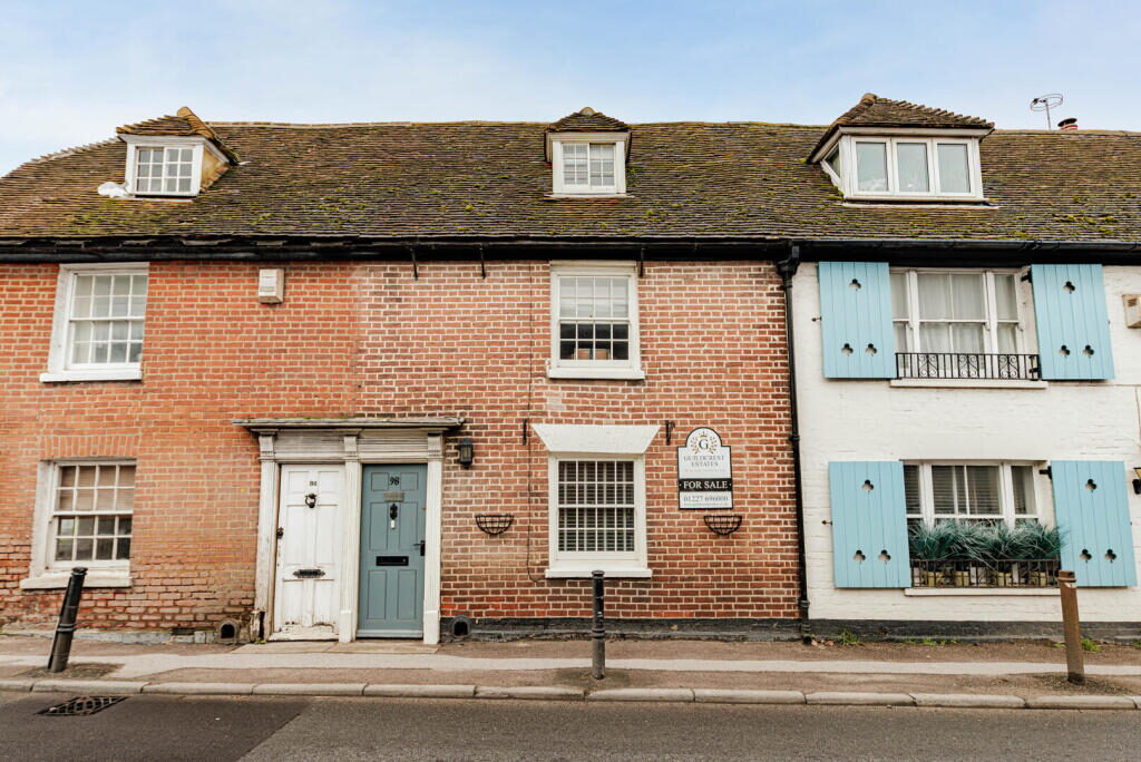 Property main image