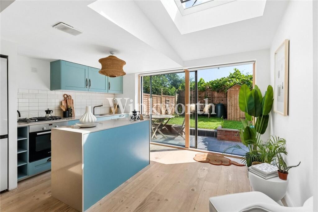 Property main image