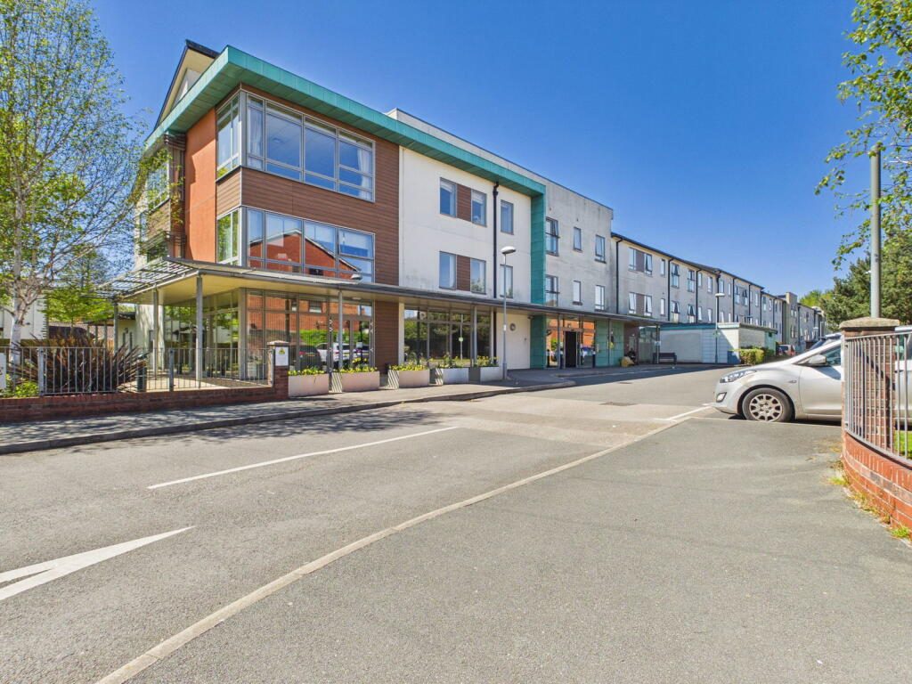 Property main image