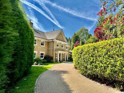 Property on Queens Hill Rise, SL5 7DP