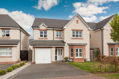 Property on Blackadder Crescent, EH39 5FQ