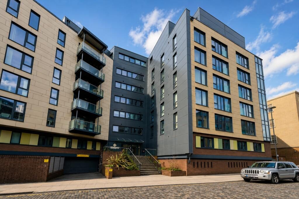 Property main image