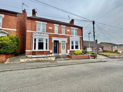 Property on Park Road, NN9 6JL