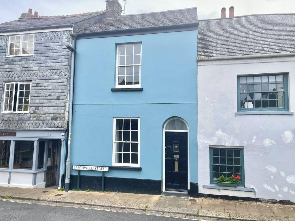 Terraced House