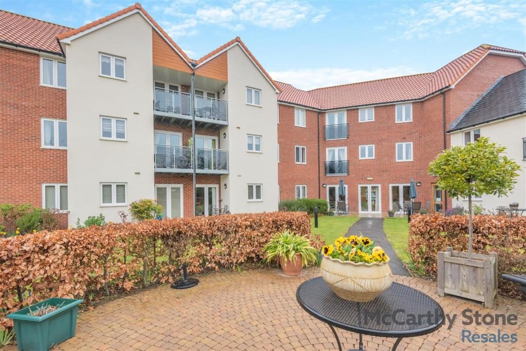 Property main image