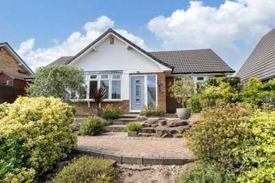 Property on Dorchester Drive, NG18 4QH