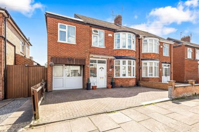 Property on Northdene Road, LE2 6JH