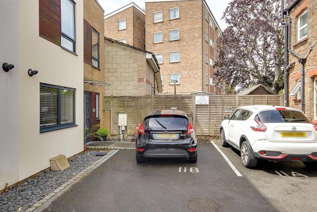 Thumbnail 12