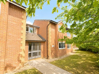 Property on St Philips Drive, WR11 2RJ