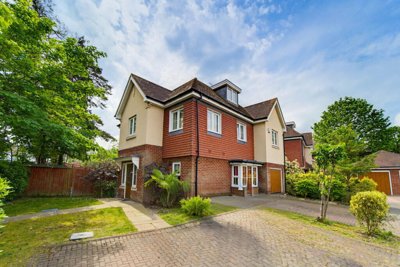 Property on Highfield Park, KT15 1EU