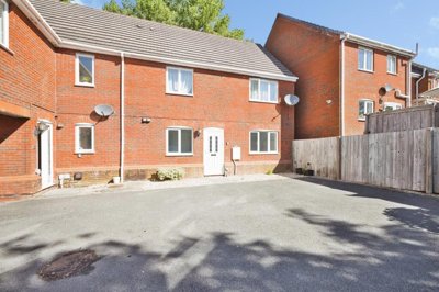 Property on College Green, BA21 4JU