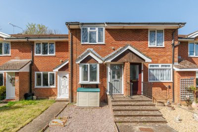 Property on High Street, PO30 1NL