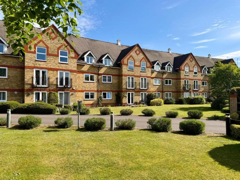 Property main image