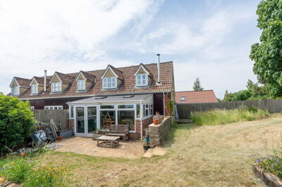 Property on Wolsey Court, OX20 1QP