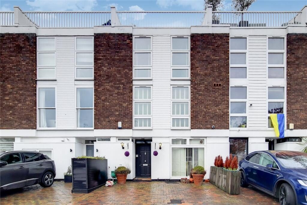 Property main image