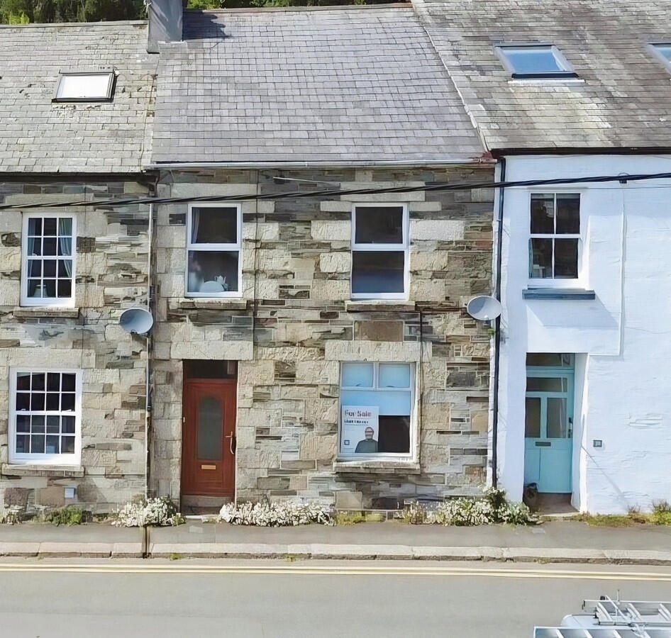 Terraced House
